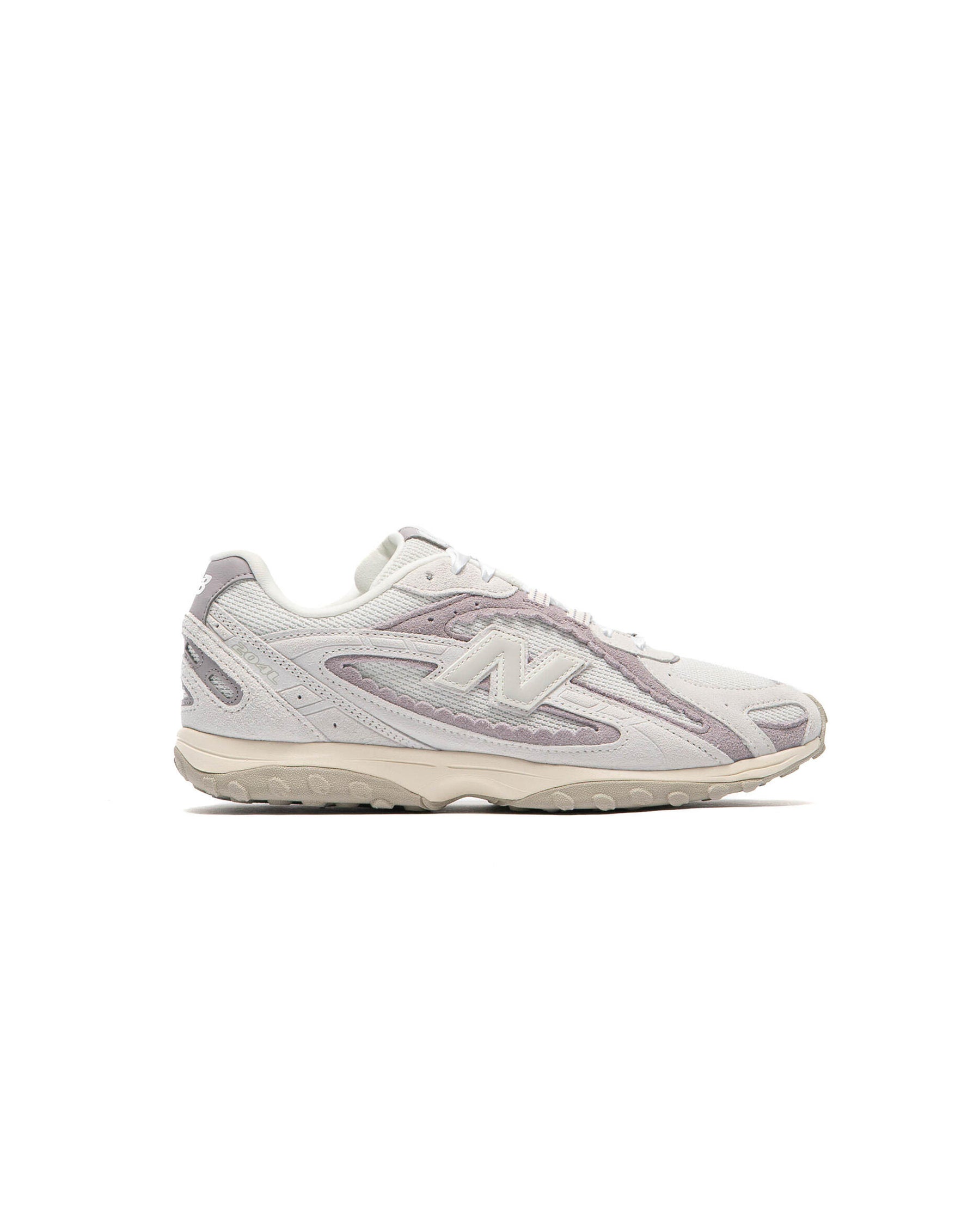 New Balance 204L