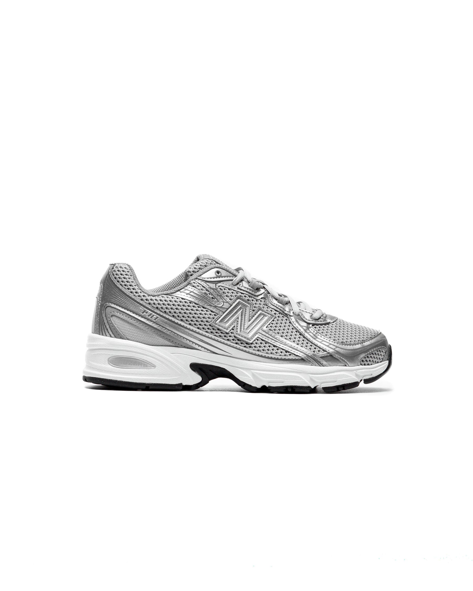 New Balance 740