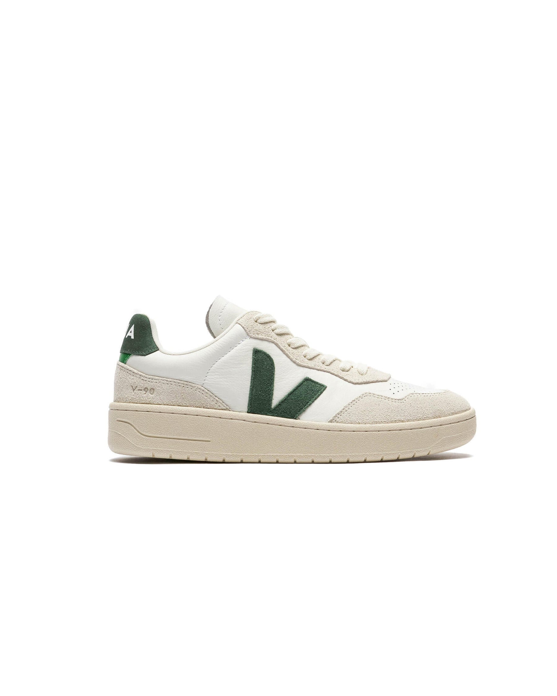 Veja V-90 O.T. Leather