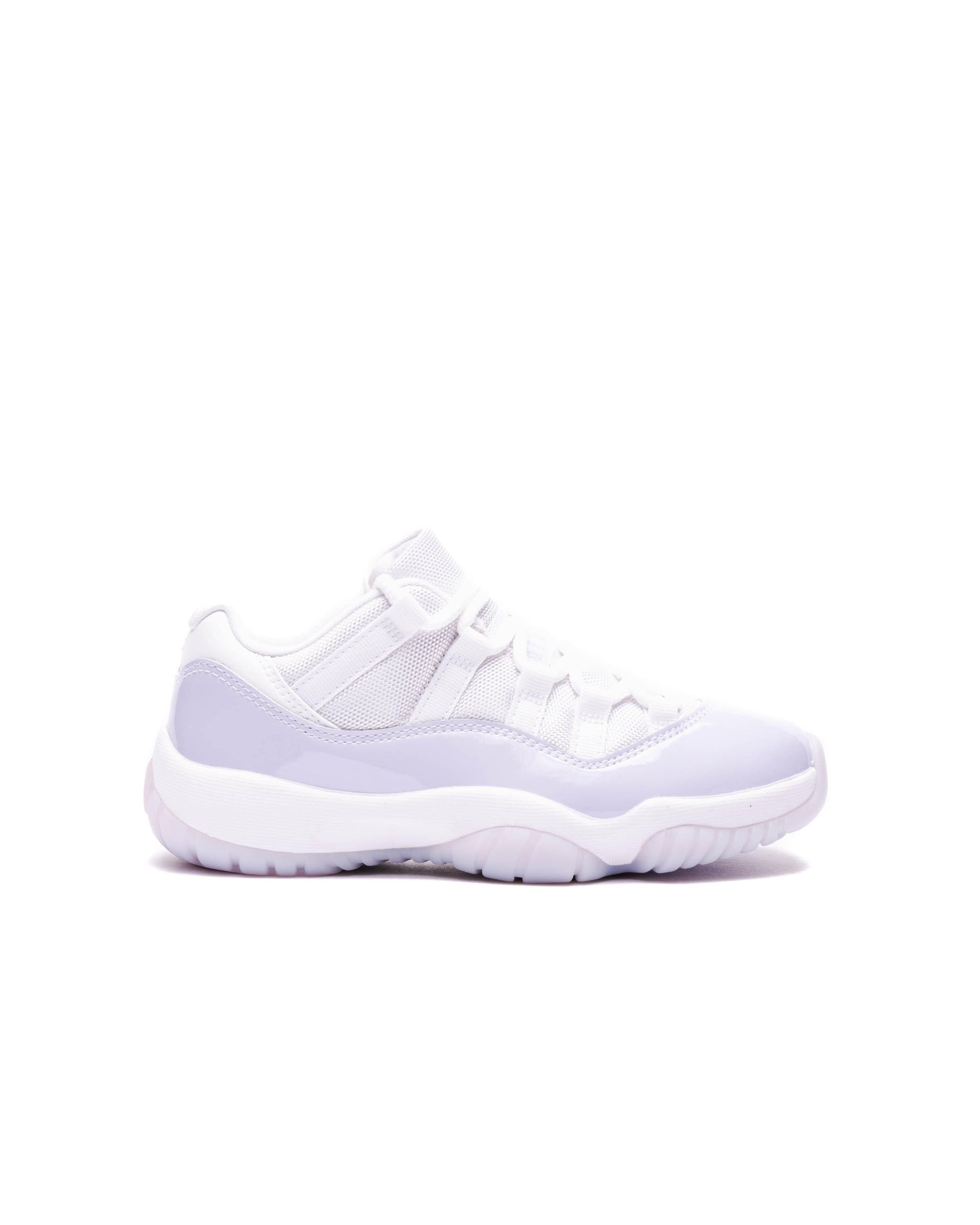AIR JORDAN WMNS 11 RETRO LOW