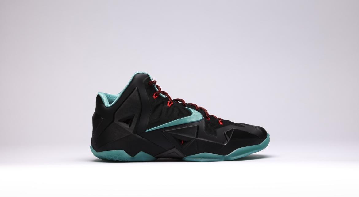 Nike Lebron XI